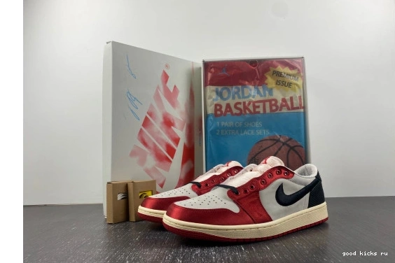 Trophy Low Jordan 1 OG Away Retro Room FN0432-100 0212